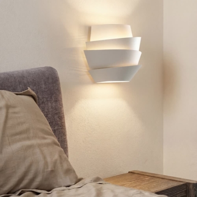 Nordic Designer Pinecone White Metal Wall Lamp Bedroom Bedside LED Lights Simple Aisle Decorative Creative Living Room Sconces