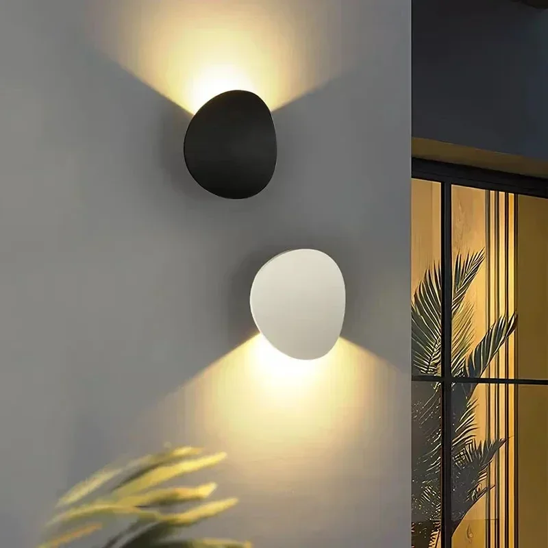 Outdoor LED wall lamp waterproof balcony villa wine garden courtyard living room bedroom light luxury creative bedside lamp